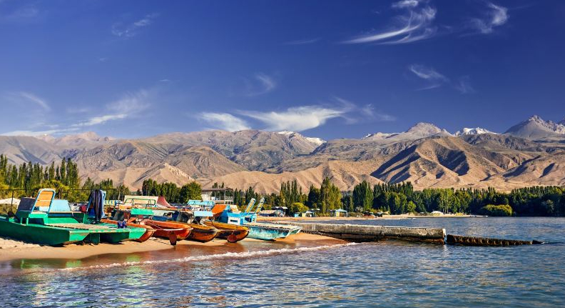伊塞克湖