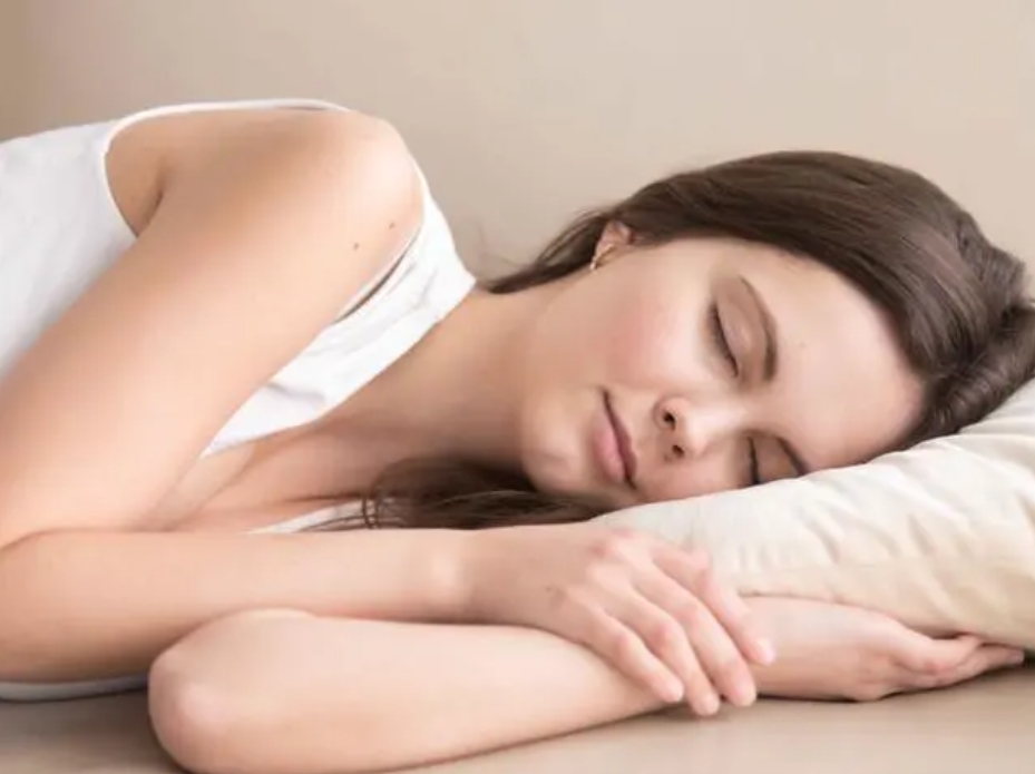女性睡眠.png