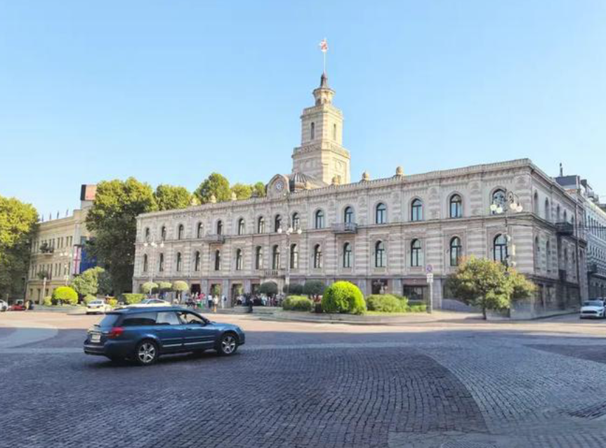 鲁斯塔维利大道