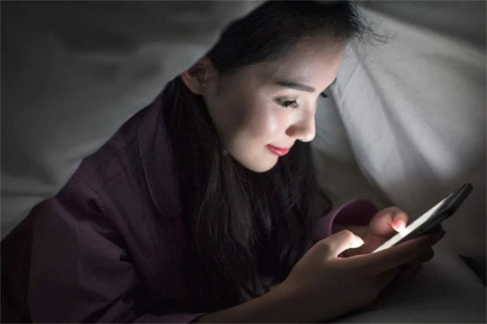 长期熬夜过度疲劳